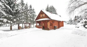 Chata Wilka Bieszczady - Całoroczny dom z bali z 3 sypialniami i balią - Image 3