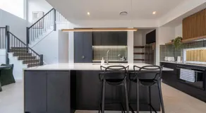 5BR Executive Retreat - The Sovereign House near BNE - Image 4