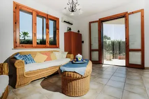 Villa "The Song of the Waves"pool 50m from the sea - Image 2
