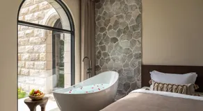 Island Diary Hillside Private Hot Spring Manor - Image 5