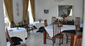 Loerie Lodge - Image 4
