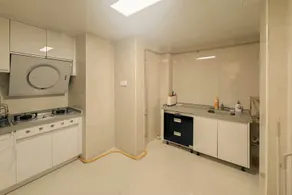 G.C House - Image 5