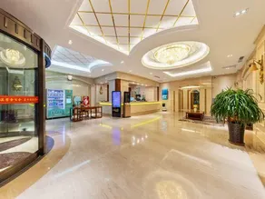 Goldenlily Hotel - Image 4
