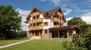 Zara Chalet - Image 2