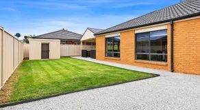 Chifley Place - Modern Comfort near Delacombe Town - Image 4
