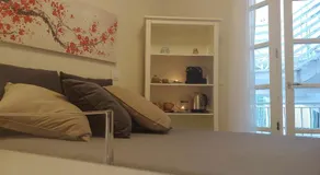 TINY ROOM - Image 2