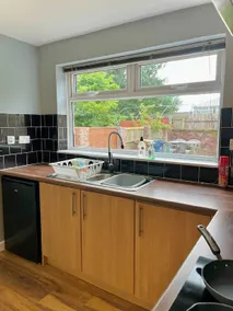 Your ideal 3-bedroom home to stay in Leyland - Image 5