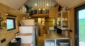 Tiny House - Image 2