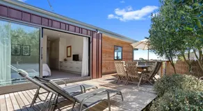 RYE HOLIDAY AWAY - Image 3