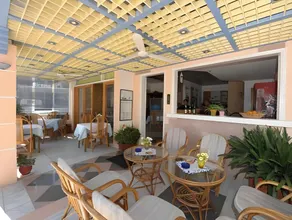 Sirena Apartments - Image 3