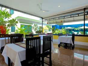 Damnak Riverside Villa - Image 3