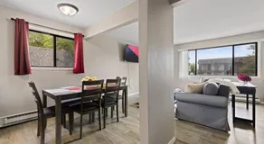 Cozy2bd Aurora Chgolnd Freeparkg Sleeps6 FreeWI-FI - Image 3
