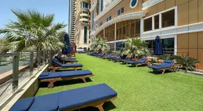 Lux 2BR with Sea Views in Marina - Image 2