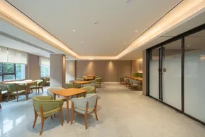 Ji Hotel Hezhou Lingfeng Plaza - Image 4
