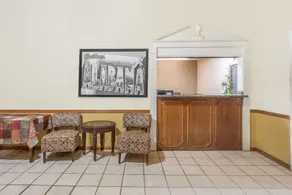 Super 8 by Wyndham Athens - Image 5