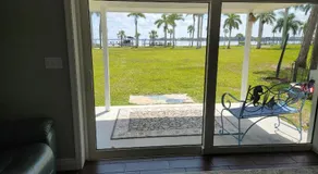 Manatee River Bungalow - Image 4