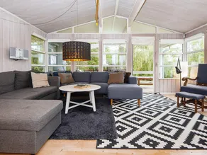 8 Person Holiday Home in Ronde - Image 2