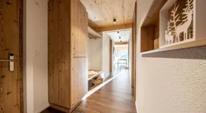 Chalet CARVE - Apartments EIGER, MOENCH and JUNGFRAU - Image 4