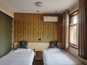 Ya Guan Express Hotel - Image 2