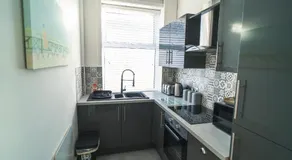 Beachmount Holiday Apartments - Image 4
