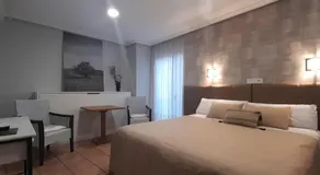 Hostal El Lechuguero - Image 2