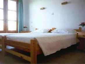 Philoxenia Hotel - Image 4