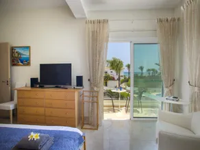 Villa Atlantis in Famagusta - Image 2