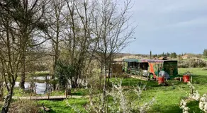 Le Busido, ancien bus de la ville d'Angoulême, aménagé en Chambre d'hôtes - Image 5