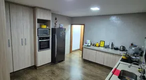 Casa 4 quartos com piscina em Aparecida de Goiania - Image 4