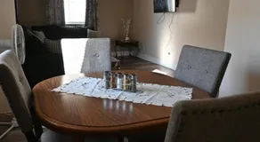 Empire Suite - Image 3
