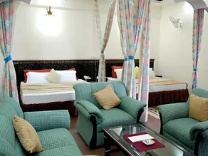 Hotel Yadu Residency - Image 2