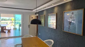 Cobertura de 3 quartos com hidromassagem e vista do por-do-sol - Image 4