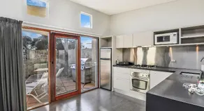 Hearns Beachside Villa 3 - Image 3