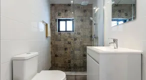 Blife Lucelya private rooms at Faro beach - Image 2