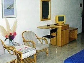 Neos Ikaros - Image 2