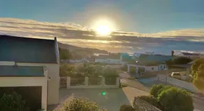 Ocean House Holiday Accommodation - Image 5