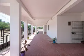 Hotel O The Swarg Residence - Image 3