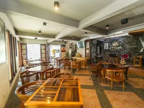 D'Fresh Guest House and Resto - Image 2
