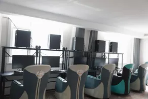 Grand Hotel - Image 2