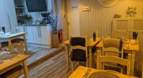 Aqua Bay Guest House - Image 5