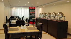 HOTEL VALLEY ORCHID - Image 2