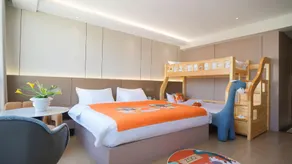 Fuyue Hotel (Hejing Plaza Food Street Branch) - Image 4