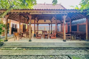 Urbanview Tees Homestay Pangandaran - Image 2
