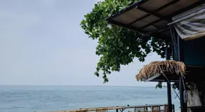 A Little Bungalows By Beach - Image 4