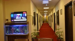 Hotel Red Line - Image 4