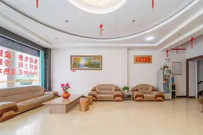 Lanbao Business Hotel - Image 5