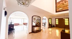 Dragon Tree Villa Ocean & Teide Views Spacious Home for Groups - Image 3