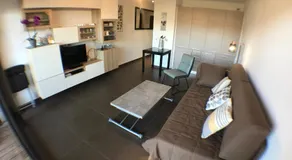 Studio standing Piscine vue mer - Image 2