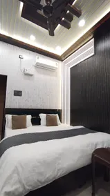 Goroomgo Narayan Niwas Homestay Near Ram Mandir Ayodhya - Image 5