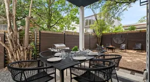 Spacious 5BR Central Austin Home Sleeps 13 - Image 4